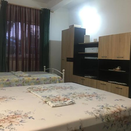 Cazare La Mare Vila كونستانتا المظهر الخارجي الصورة